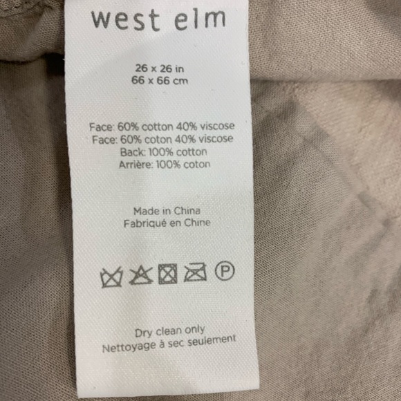 Euro Pillows.... (3)  26x 26 - Picture 4 of 5